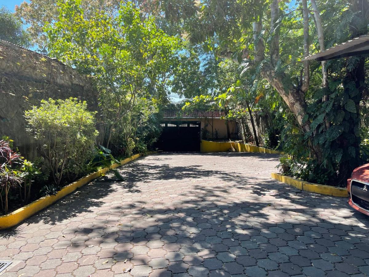 Villa Las Flores San Salvador Exteriér fotografie